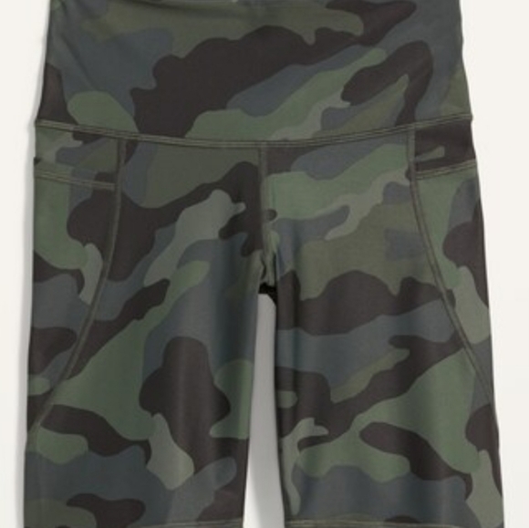 Bike Shorts / Old Navy / Sm / 6inch inseam / Black Powersoft / Pocket - Picture 3 of 5